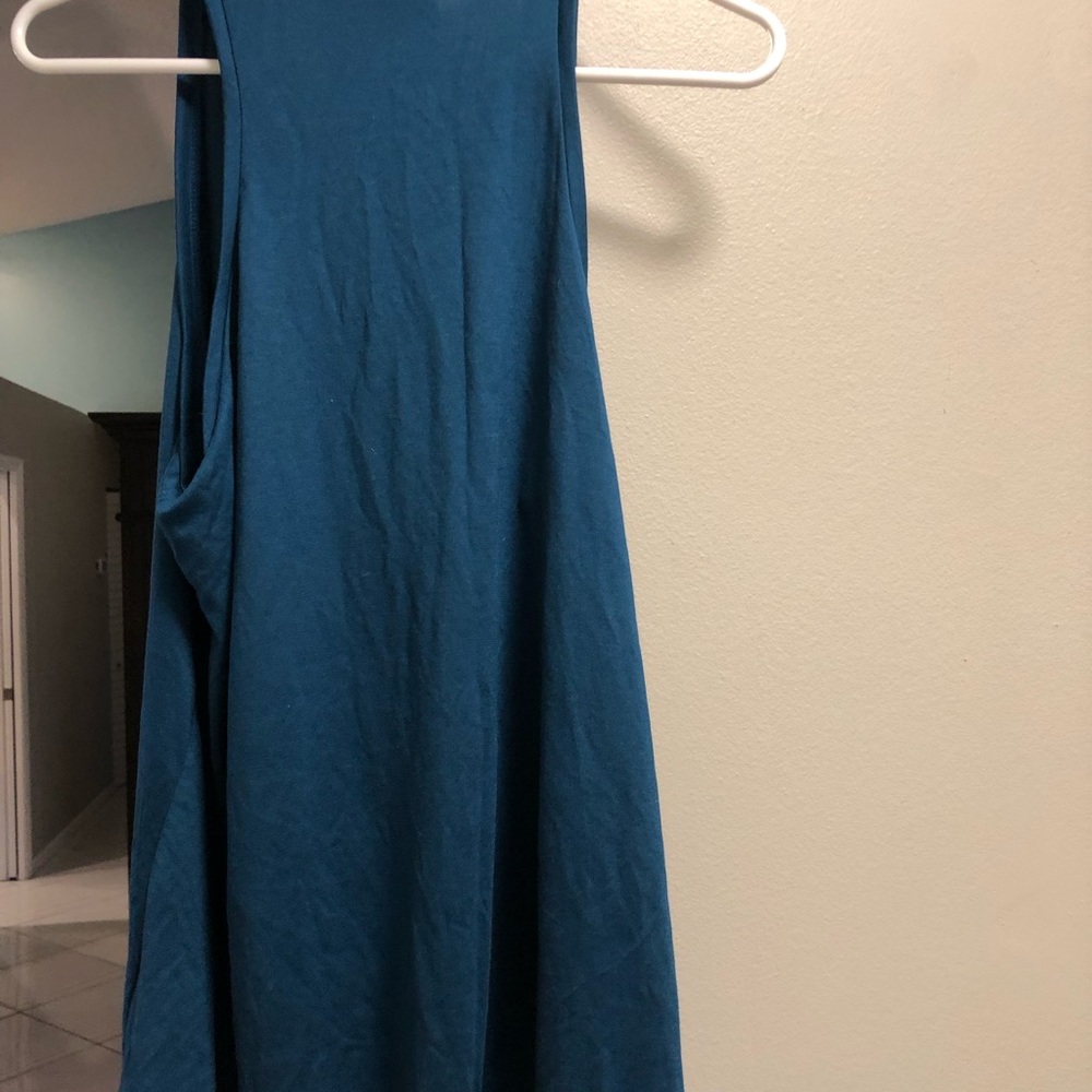 2 Nike Tank Tops - Picture 5 of 5